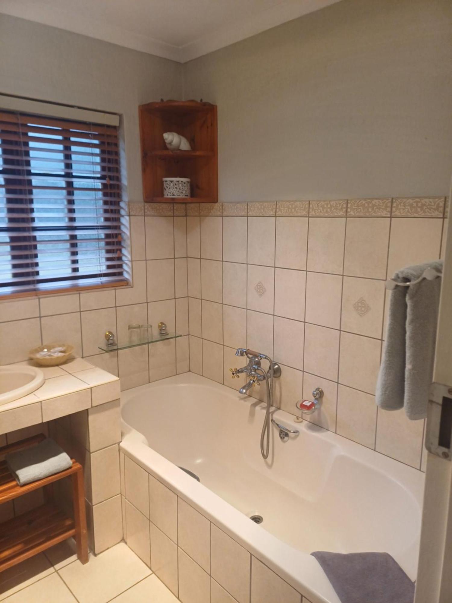 Villa Whispering Pines Country Estate Magaliesburg Esterno foto